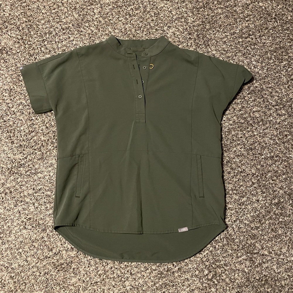 Figs Scrub Top.